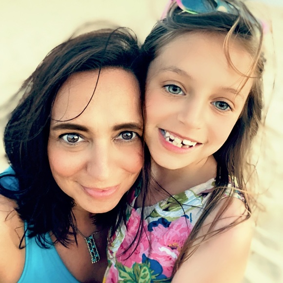 Meet your Posher, Mandi - Picture 9 of 9